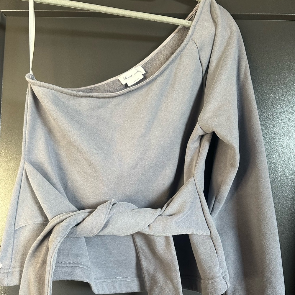 Lovers + Friends Light Gray Top